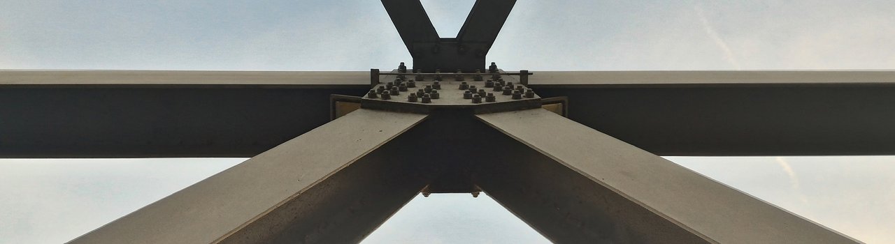 earthquake.steel.beam